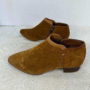 ince Camuto, Jody Booties, in Rustic Gingerbread, Light Brown Suede Leather 6M